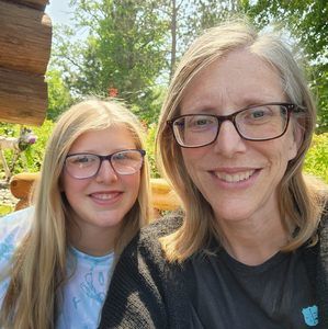 Meet your Posher, Seth-laura